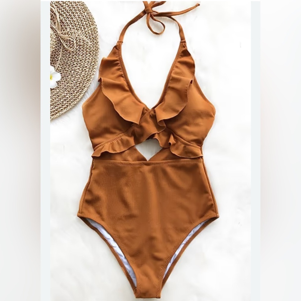 Cupshe Stay With You Falbala One-piece Ruffle Swimsuit in Rust Size M